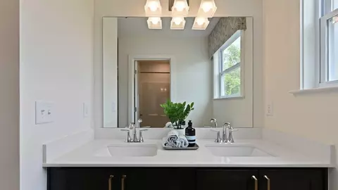 Bath - 3301 Greycliff Trl, Franklin, OH 45005 photo 6 of 11