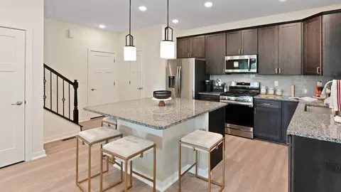Kitchen - 3301 Greycliff Trl, Franklin, OH 45005 photo 2 of 5