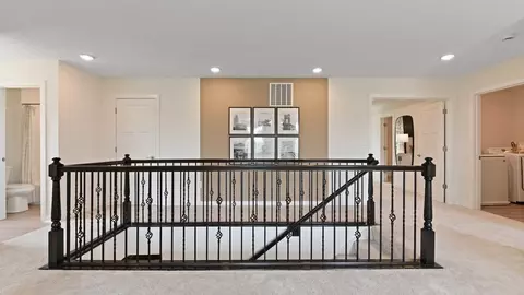 Entry Way - 3301 Greycliff Trl, Franklin, OH 45005 photo 5 of 8