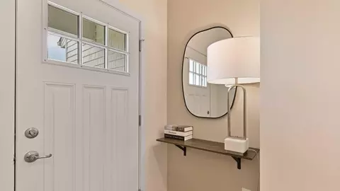 Entry Way - 3301 Greycliff Trl, Franklin, OH 45005 photo 1 of 8