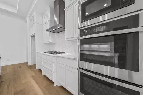 Kitchen - 1811 Kyle Ct, Prosper, TX 75078 photo 2 of 2