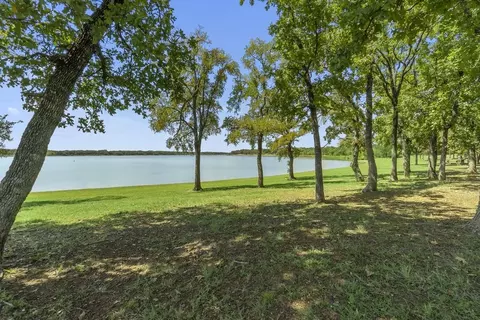 View/Area - 6517 Adderly Rd, Pilot Point, TX 76258 photo 7 of 9