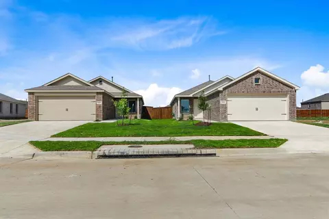 Exterior - 6517 Adderly Rd, Pilot Point, TX 76258 photo 6 of 10