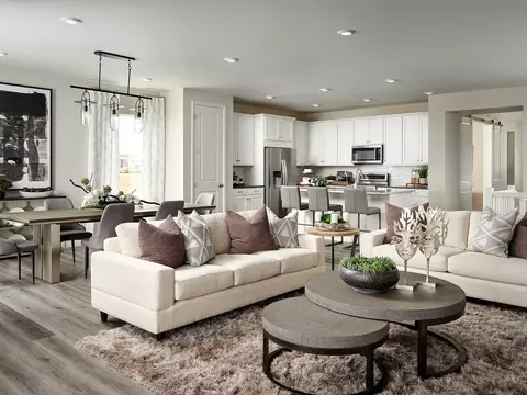 Living - 3401 N Haleyville Ct, Aurora, CO 80019 photo 2 of 4