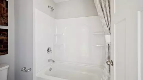 Bath - 703 Erickson Ln, Buffalo, MN 55313 photo 4 of 4