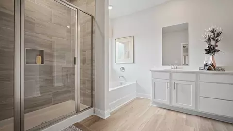 Bath - 1236 Provision Blvd, Mobile, AL 36608 photo 1 of 6