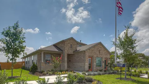 121 Little Walnut Cv, Kyle, TX 78640