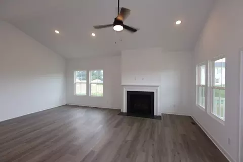 Living - 7747 Hank Dr, Springfield, OH 43528 photo 1 of 2