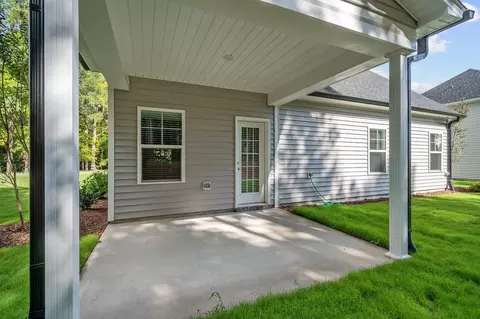 Exterior - 224 Forest Valley Dr, Spring Lake, NC 28390 photo 2 of 10