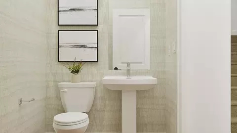 Bath - 2000 Gypsy Ave UNIT 2, Chula Vista, CA 91913 photo 3 of 5