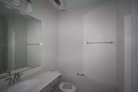 Bath - 1369 Hyde St, Saint Cloud, FL 34771 photo 1 of 3