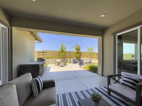 Exterior - 3092 Grindstone Dr, Lincoln, CA 95648 photo 3 of 12