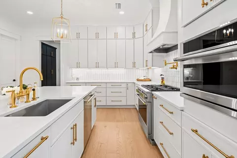 Kitchen - 18 E Captain Fritz Way, Freeport, FL 32439 photo 2 of 3