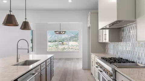 Kitchen - 718 N 1600 E, Salem, UT 84653 photo 3 of 7