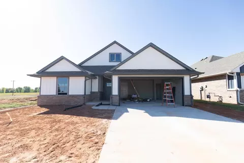 10248 SW 55th Ter, Mustang, OK 73064