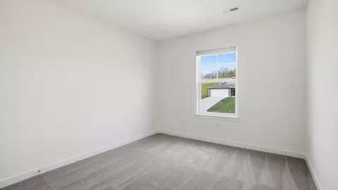 Bedroom - 1002 Persimmon Holw, Greeneville, TN 37745 photo 7 of 17