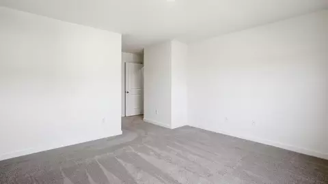 Bedroom - 1002 Persimmon Holw, Greeneville, TN 37745 photo 2 of 17