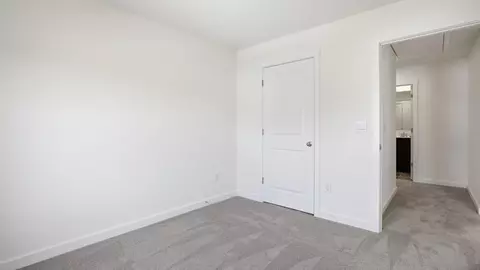Bedroom - 1002 Persimmon Holw, Greeneville, TN 37745 photo 6 of 17