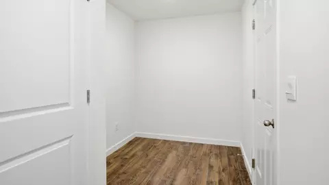 Entry Way - 1002 Persimmon Holw, Greeneville, TN 37745 photo 3 of 7