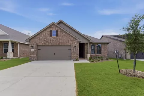 3506 Helena St, Gainesville, TX 76240