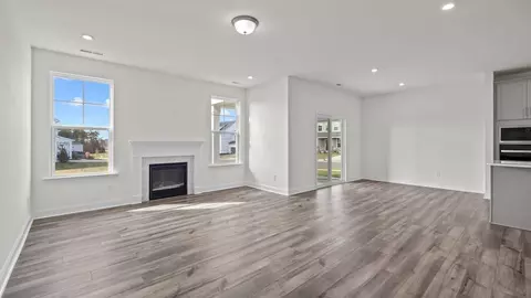Living - 325 Supernova Dr, York, SC 29745 photo 2 of 4