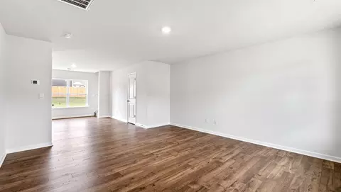 Living - 309 Oak Ridge Rd, Clinton, SC 29325 photo 1 of 3