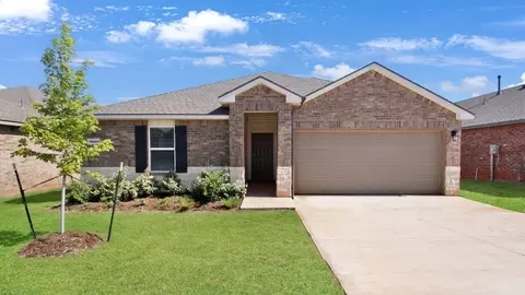 1109 E Stetson Ln, Mustang, OK 73064