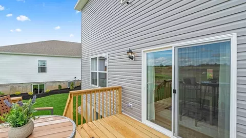 Exterior - 1944 Willoughby Ave, Springfield, OH 45503 photo 3 of 5