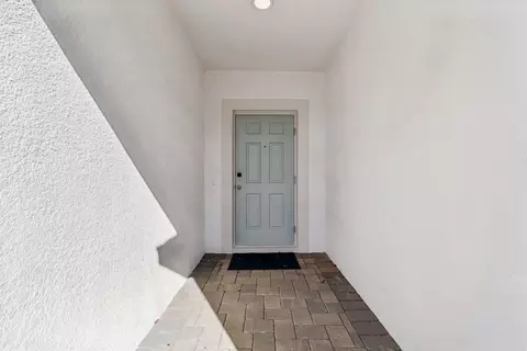 12915 Castle Oaks Dr, Hudson, FL 34669