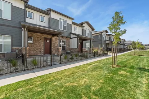 255 High Point Dr #G104, Longmont, CO 80504