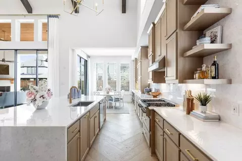 Kitchen - 2113 Tupelo Trl, Argyle, TX 76226 photo 8 of 11