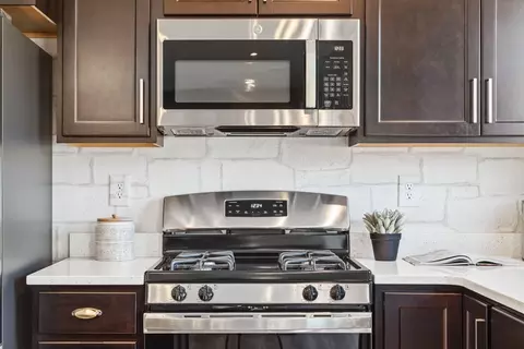 Kitchen - 6356 Ballast Rd, Galloway, OH 43119 photo 2 of 7