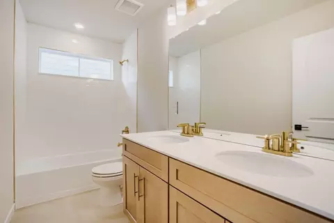 Bath - 8648 King St, Westminster, CO 80031 photo 1 of 5