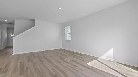 Living - 314 Sweetspire St, Moncks Corner, SC 29461 photo 3 of 4