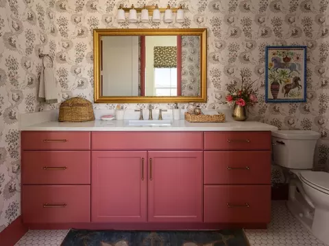Bath - 1323 E Andromeda St, Washington, UT 84780 photo 3 of 3