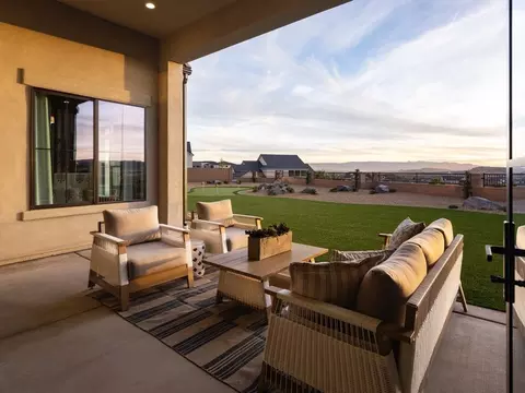 Exterior - 1323 E Andromeda St, Washington, UT 84780 photo 3 of 6