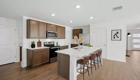 Kitchen - 4982 Eagle Rock Dr, Wimauma, FL 33598 photo 1 of 3