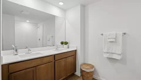 Bath - 4982 Eagle Rock Dr, Wimauma, FL 33598 photo 1 of 6