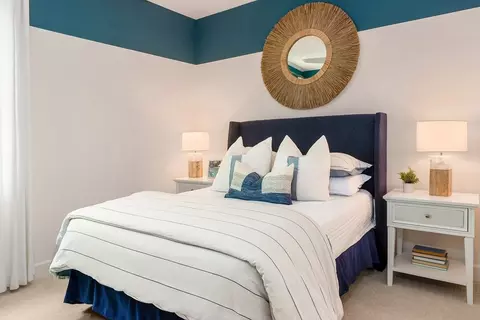 Bedroom - 913 Signet Dr, Apollo Beach, FL 33572 photo 2 of 6