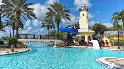 Exterior - 913 Signet Dr, Apollo Beach, FL 33572 photo 5 of 7