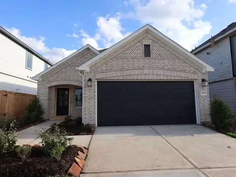 32535 Midsummer Dr, Fulshear, TX 77441
