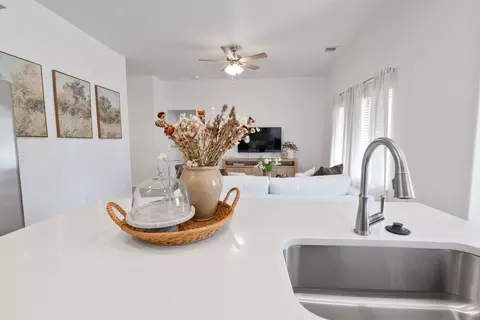 Kitchen - 2800 Heather Hvn, Moore, OK 73160 photo 4 of 15