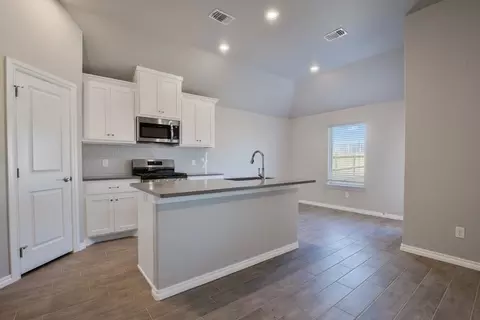 Other - 2800 Heather Hvn, Moore, OK 73160 photo 7 of 31