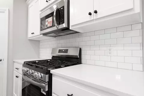 Kitchen - 2800 Heather Hvn, Moore, OK 73160 photo 6 of 15