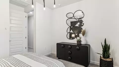 Bedroom - 9736 S 11th St, Phoenix, AZ 85042 photo 6 of 13
