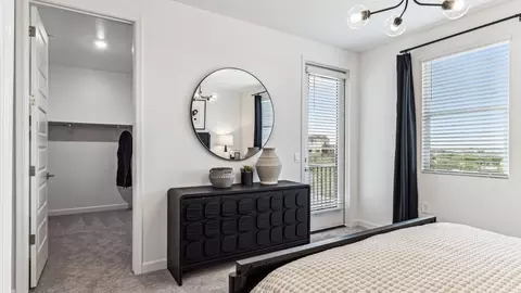 Bedroom - 9736 S 11th St, Phoenix, AZ 85042 photo 2 of 13