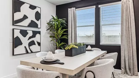 Dining - 9736 S 11th St, Phoenix, AZ 85042 photo 1 of 2