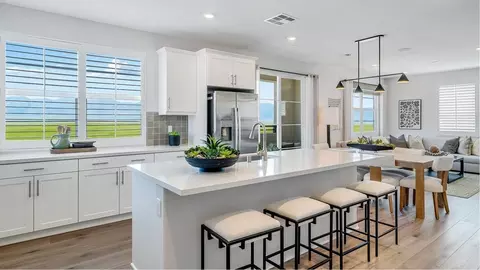 Kitchen - 2570 E Hyde Pasek, Ontario, CA 91762 photo 3 of 8