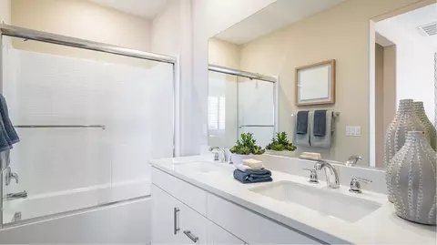 Bath - 2570 E Hyde Pasek, Ontario, CA 91762 photo 5 of 6
