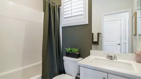 Bath - 2570 E Hyde Pasek, Ontario, CA 91762 photo 4 of 6